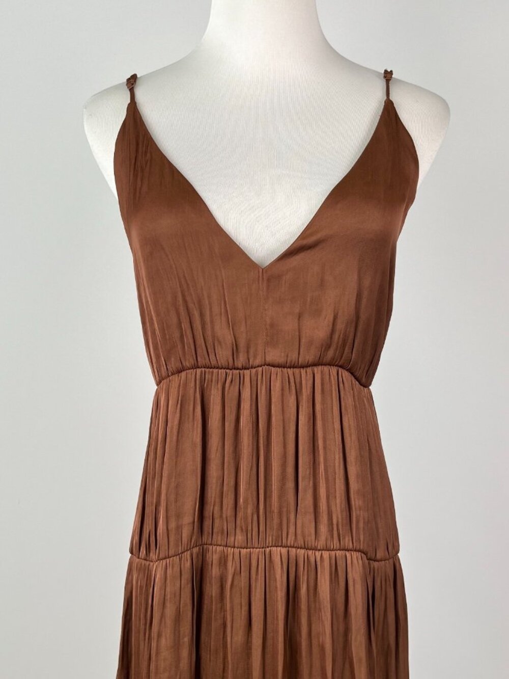 NWOT Farm Rio Ruffled Sleeveless V-Neck Midi Dress Brown Size L - Picture 5 of 16